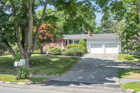 16 Murray Park Rd, Littleton, MA 01460