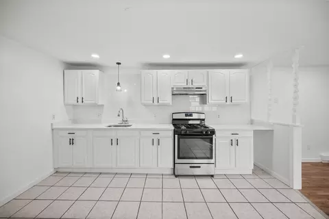 88 Harrison #1, Fall River, MA 02723