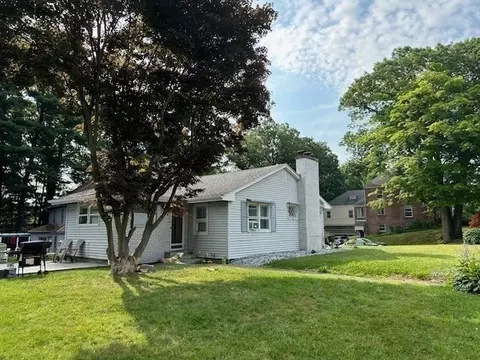 28 Copley Rd, Worcester, MA 01602 photo 8