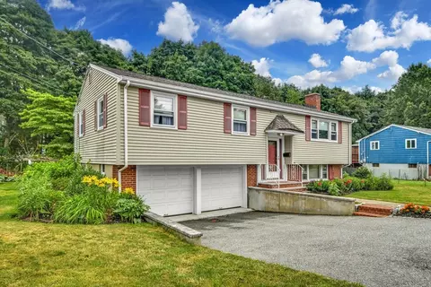 39 Quimby Ave, Woburn, MA 01801
