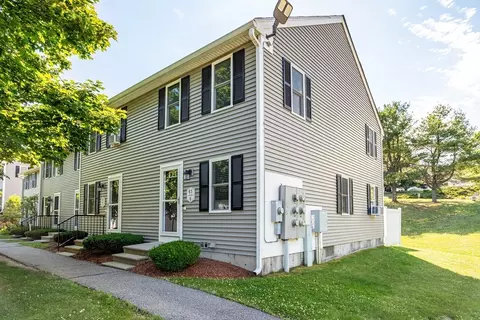 63 Olde Colonial Dr #6, Gardner, MA 01440
