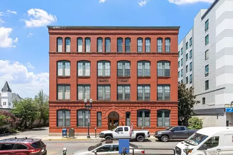 589 Essex St #302, Lynn, MA 01901