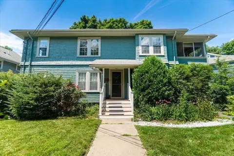 417 Albemarle Rd #417, Newton, MA 02460