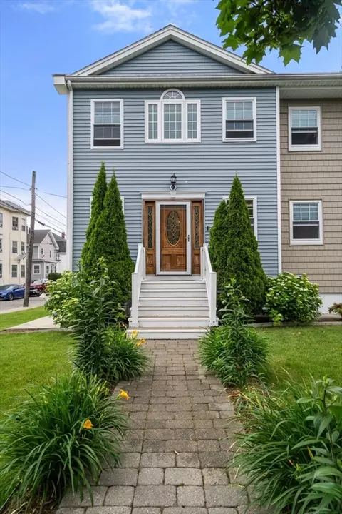 104 Crescent St, Waltham, MA 02453