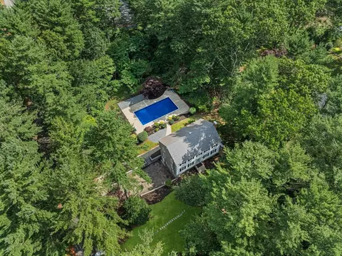 304 Union St, Hanover, MA 02339