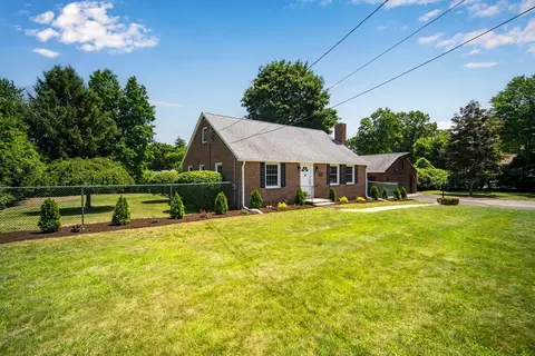 1599 Parker St, Springfield, MA 01129
