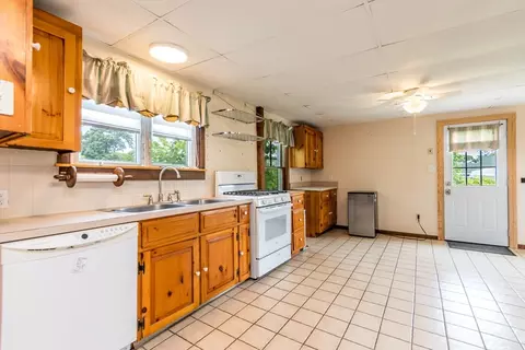 5 Onset Ave, Wareham, MA 02532 photo 5