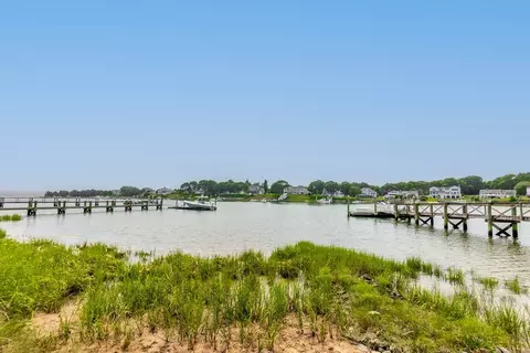 5 Onset Ave, Wareham, MA 02532 photo 2