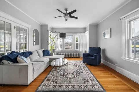 160 Lafayette St #2, Salem, MA 01970