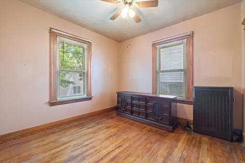 Bedroom - 29 Bedford Ave, Worcester, MA 01604 photo 3 of 3