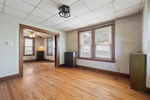 Living - 29 Bedford Ave, Worcester, MA 01604 photo 1 of 5