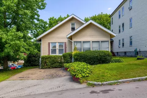 Exterior - 29 Bedford Ave, Worcester, MA 01604 photo 2 of 7