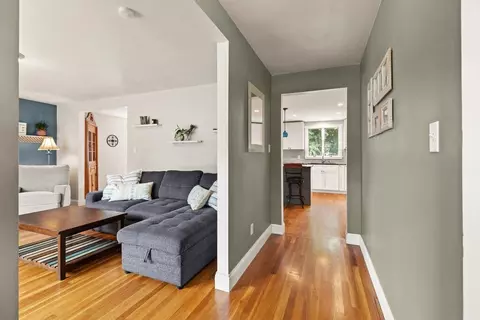Entry Way - 36 Oak St, Stoneham, MA 02180 photo 3 of 3