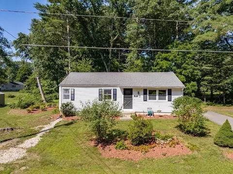 123 Brookside Cir, Northampton, MA 01062