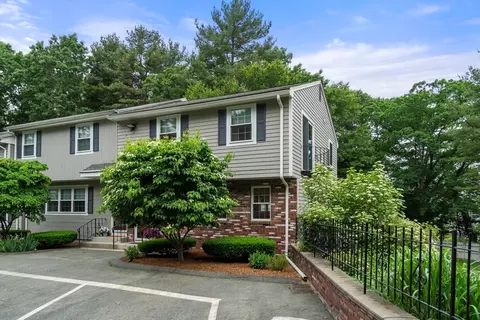30 Kendall St #30, Walpole, MA 02081