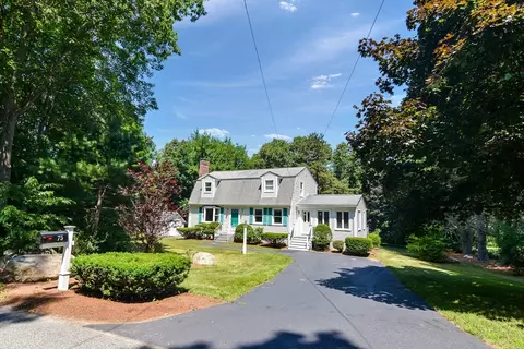 75 Chestnut St, Bellingham, MA 02019