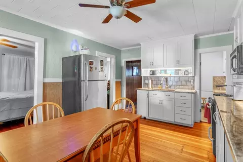 48 Baltic Ave, Chicopee, MA 01020 photo 12