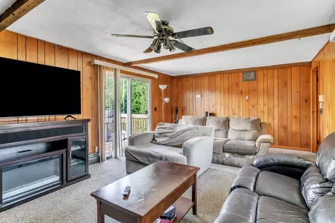 48 Baltic Ave, Chicopee, MA 01020 photo 8