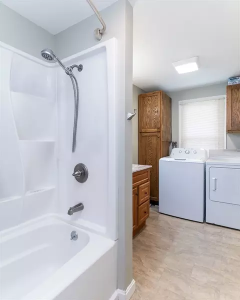 82 Ferry St, Easthampton, MA 01027 photo 24