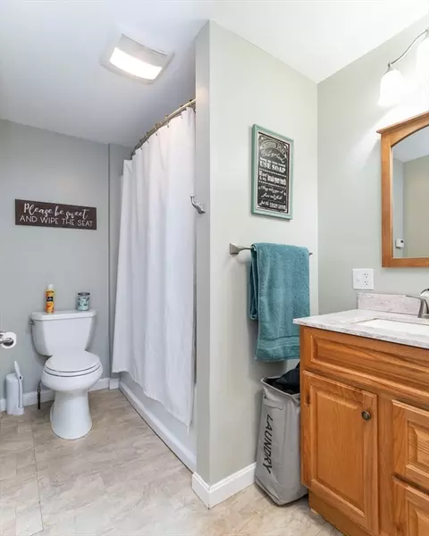 82 Ferry St, Easthampton, MA 01027 photo 23