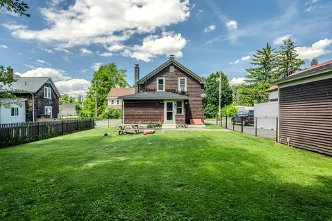 82 Ferry St, Easthampton, MA 01027 photo 5