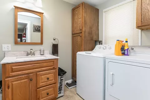 82 Ferry St, Easthampton, MA 01027 photo 22
