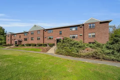 58 Spencer Rd #16K, Boxborough, MA 01719
