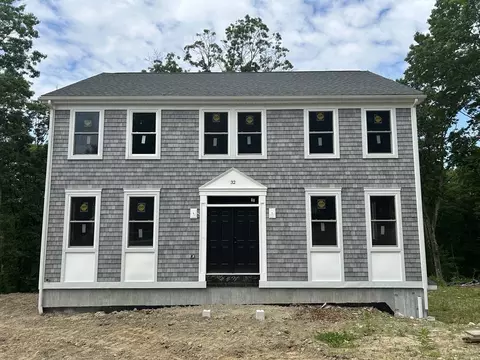 Exterior - 32 Brookside Ave, Webster, MA 01570 photo 3 of 10