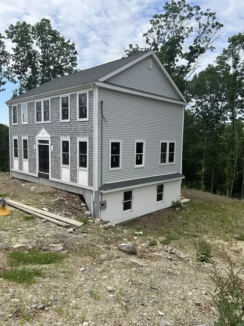 Exterior - 32 Brookside Ave, Webster, MA 01570 photo 4 of 10