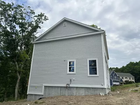 Exterior - 32 Brookside Ave, Webster, MA 01570 photo 8 of 10