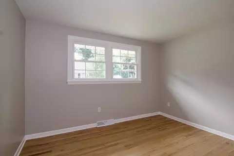60 Murphy Ln, Chicopee, MA 01020 photo 35