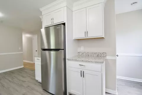 60 Murphy Ln, Chicopee, MA 01020 photo 12