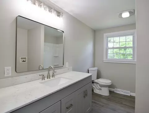 60 Murphy Ln, Chicopee, MA 01020 photo 16