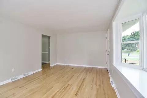 60 Murphy Ln, Chicopee, MA 01020 photo 19
