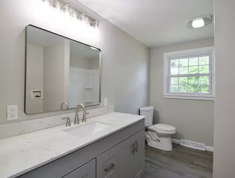 60 Murphy Ln, Chicopee, MA 01020 photo 33