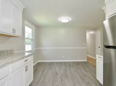 60 Murphy Ln, Chicopee, MA 01020 photo 15