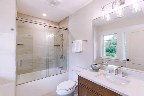 Bath - 163 Atlantic Rd #10, Gloucester, MA 01930 photo 2 of 3