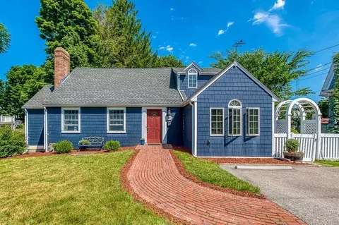 51 Dwight St, Dedham, MA 02026 photo 2
