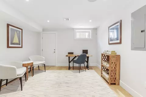 8 Armory St, Boston, MA 02129 photo 11