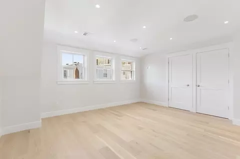8 Armory St, Boston, MA 02129 photo 21