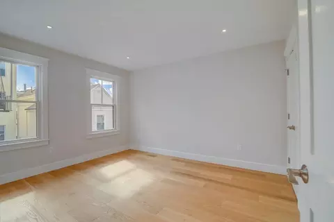8 Armory St, Boston, MA 02129 photo 16