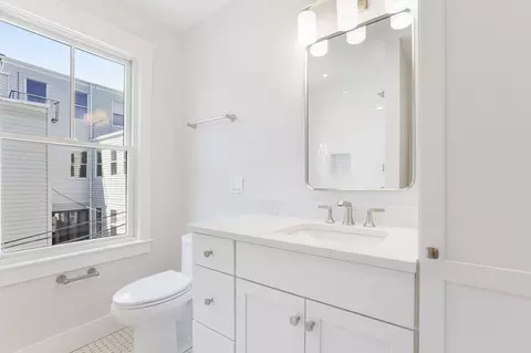 8 Armory St, Boston, MA 02129 photo 19