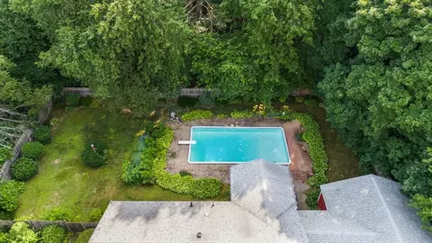 Exterior - 409 Pearl St, Reading, MA 01867 photo 7 of 7