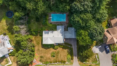 View/Area - 409 Pearl St, Reading, MA 01867 photo 2 of 3