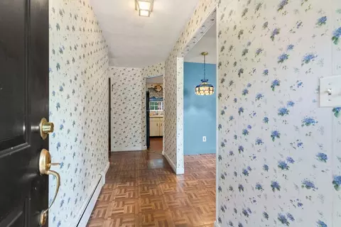Entry Way - 409 Pearl St, Reading, MA 01867 photo 1 of 1