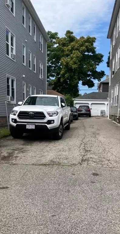 24 Arthur St, Worcester, MA 01604 photo 6