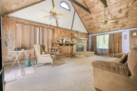 472 Main St, Acushnet, MA 02743 photo 11