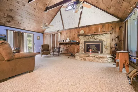 472 Main St, Acushnet, MA 02743 photo 6