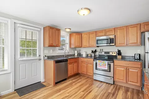 8 Graham St, Wareham, MA 02571 photo 10