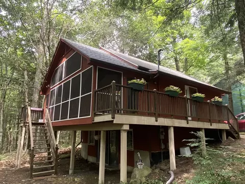 42 Woodchuck Hollow Rd, Tolland, MA 01034